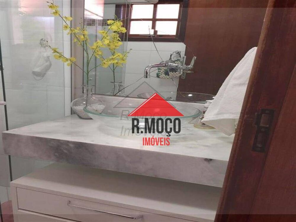 Casa, 4 quartos, 230 m² - Foto 2