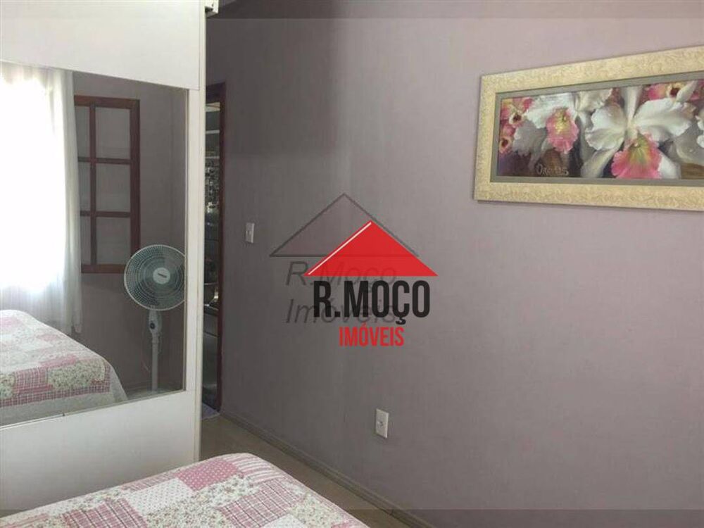 Casa, 4 quartos, 230 m² - Foto 1