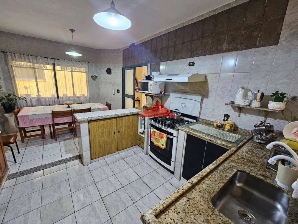 Casa, 3 quartos, 486 m² - Foto 1