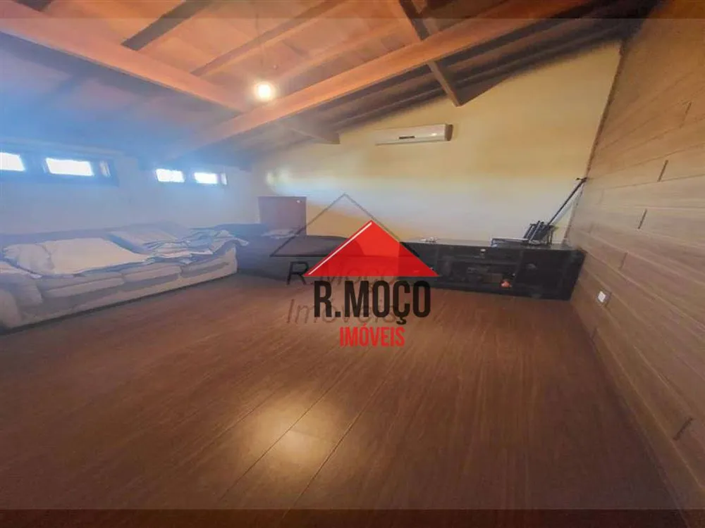 Casa, 3 quartos, 225 m² - Foto 13