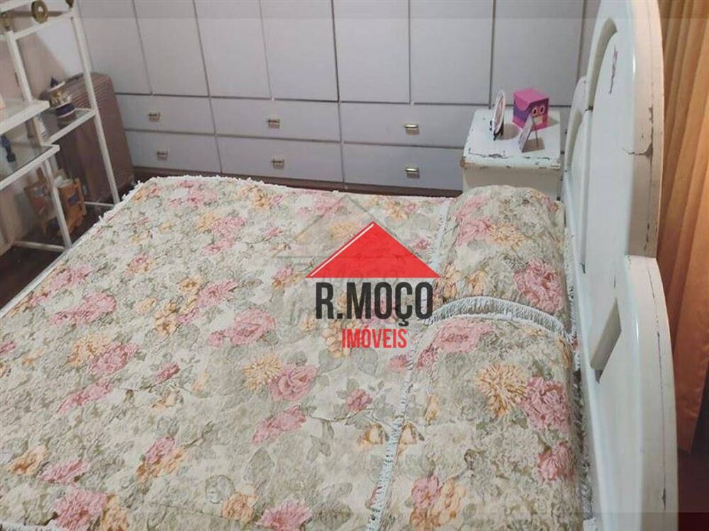Casa, 3 quartos, 238 m² - Foto 1