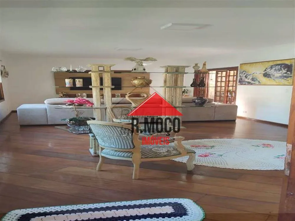 Casa, 3 quartos, 238 m² - Foto 1