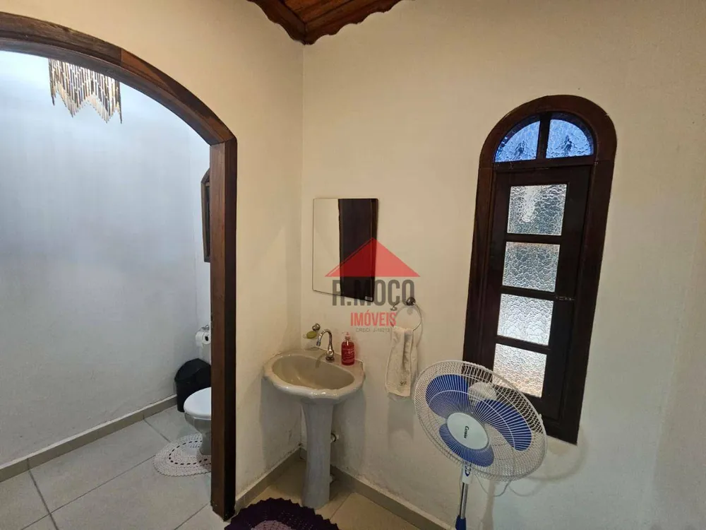 Casa, 2 quartos, 200 m² - Foto 1