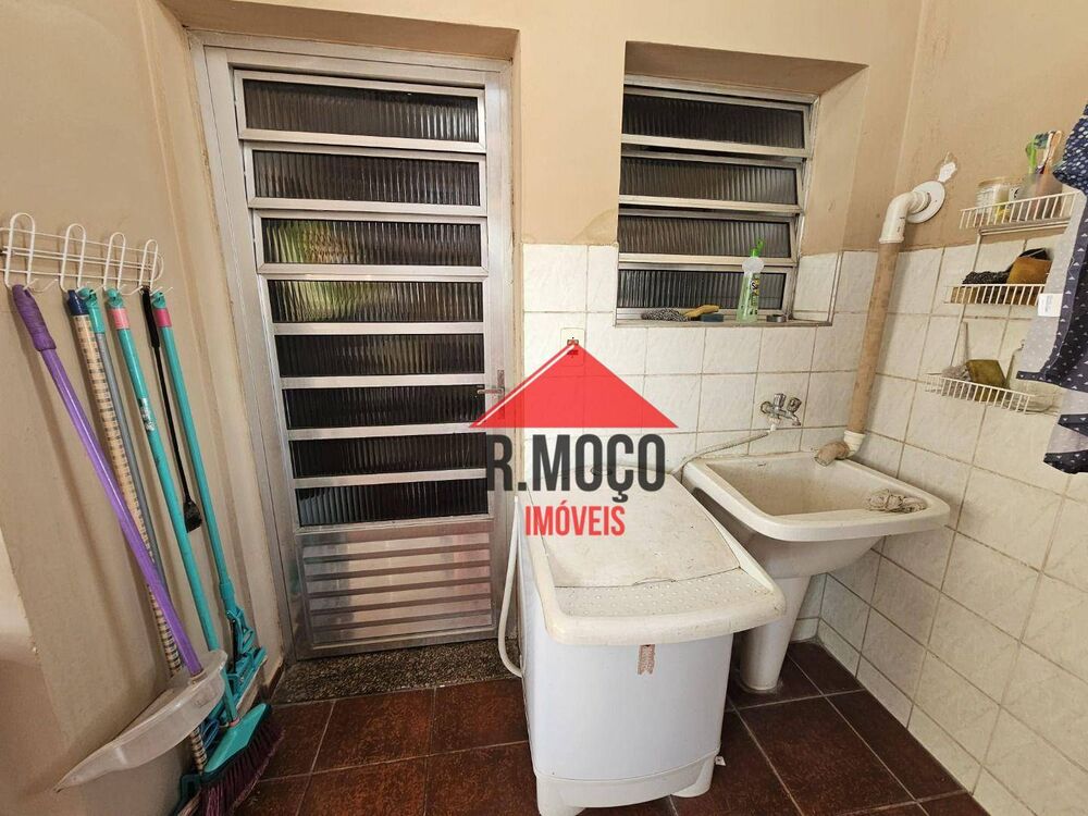 Casa, 3 quartos, 180 m² - Foto 2