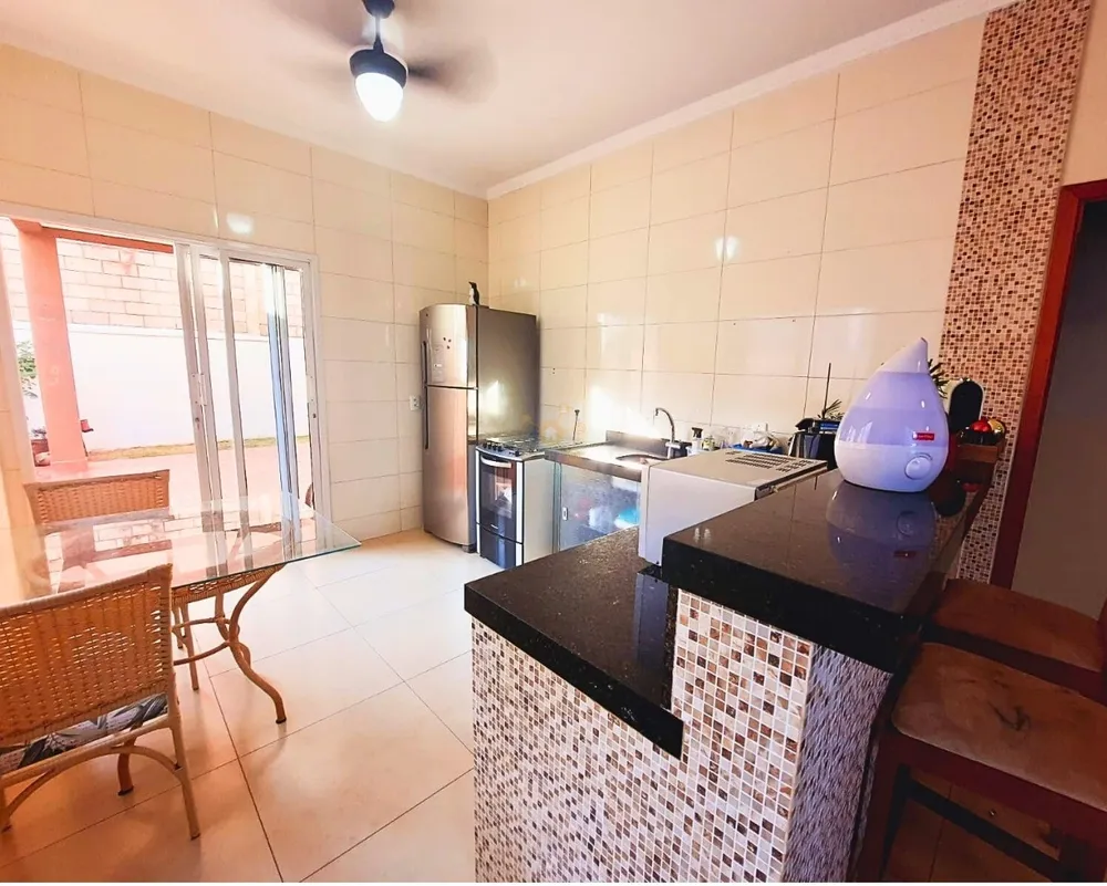 Casa, 3 quartos, 210 m² - Foto 6