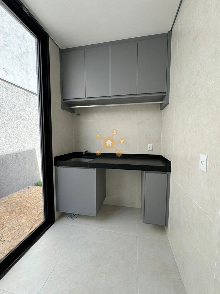 Casa, 3 quartos, 267 m² - Foto 1