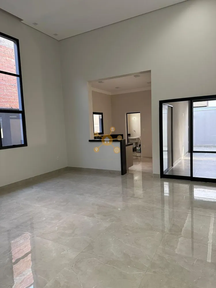 Casa, 3 quartos, 203 m² - Foto 1