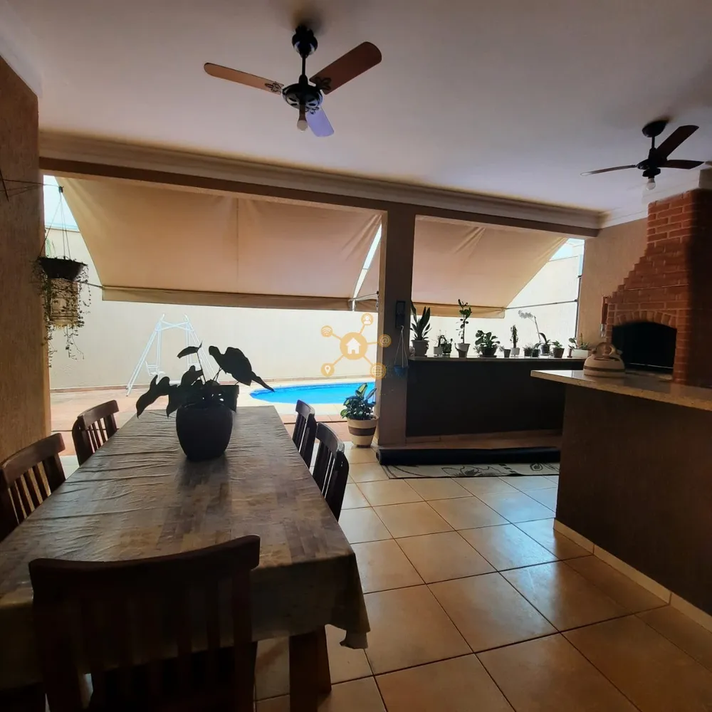 Casa, 3 quartos, 200 m² - Foto 2