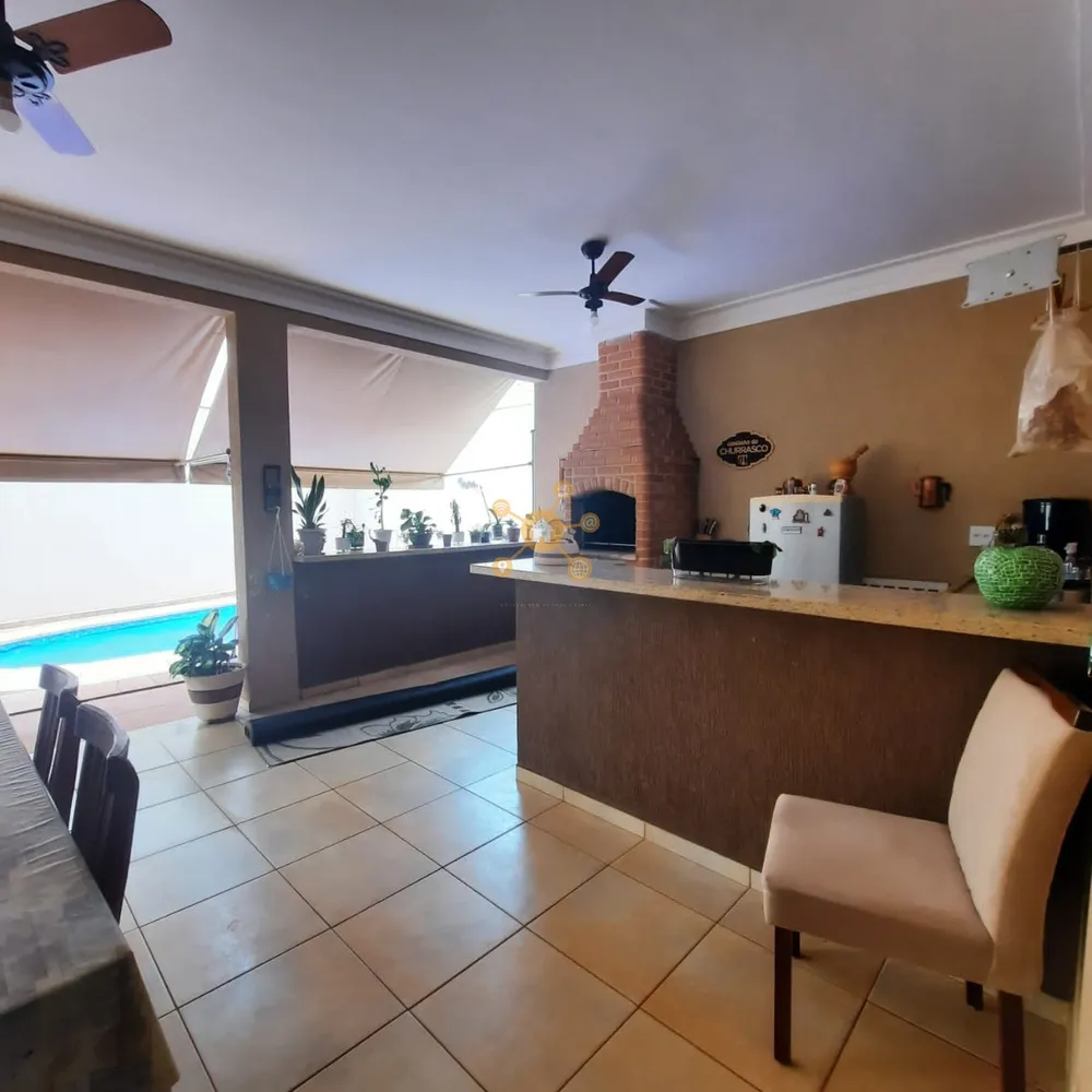 Casa, 3 quartos, 200 m² - Foto 1