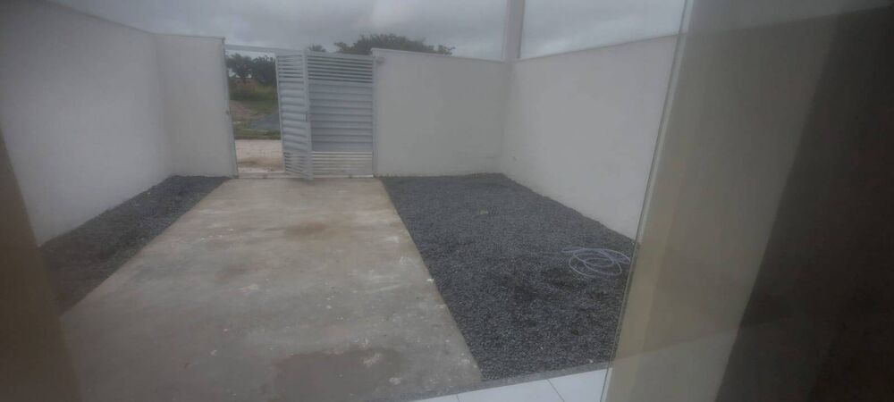 Casa à venda com 2 quartos, 55m² - Foto 2