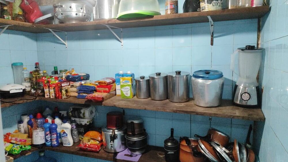 Casa à venda com 4 quartos, 1000m² - Foto 1