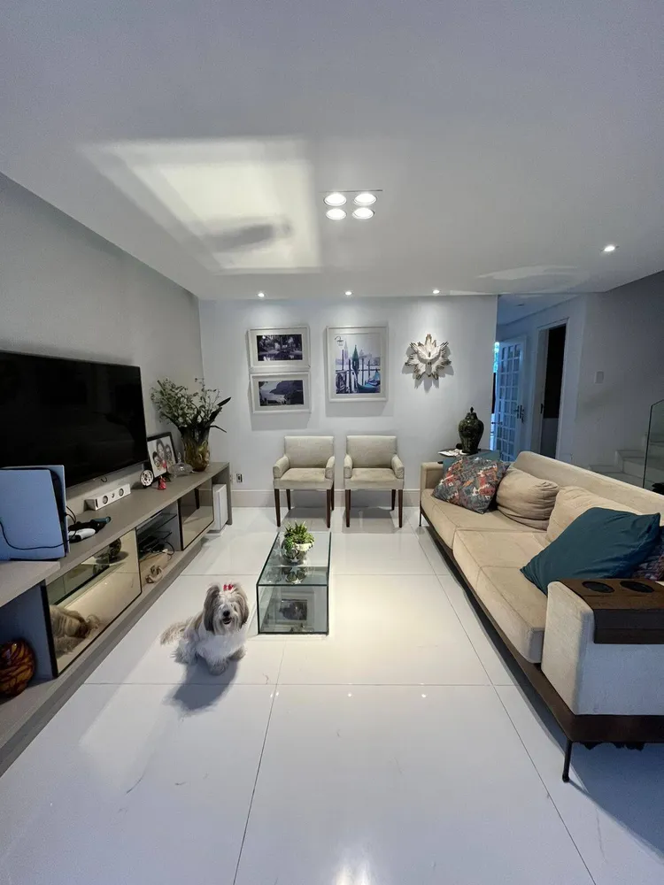 Casa, 3 quartos, 181 m² - Foto 1