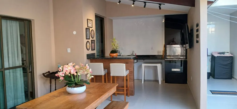 Casa, 4 quartos, 153 m² - Foto 1