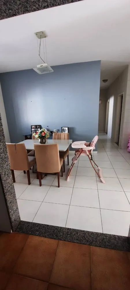 Casa, 3 quartos, 210 m² - Foto 1