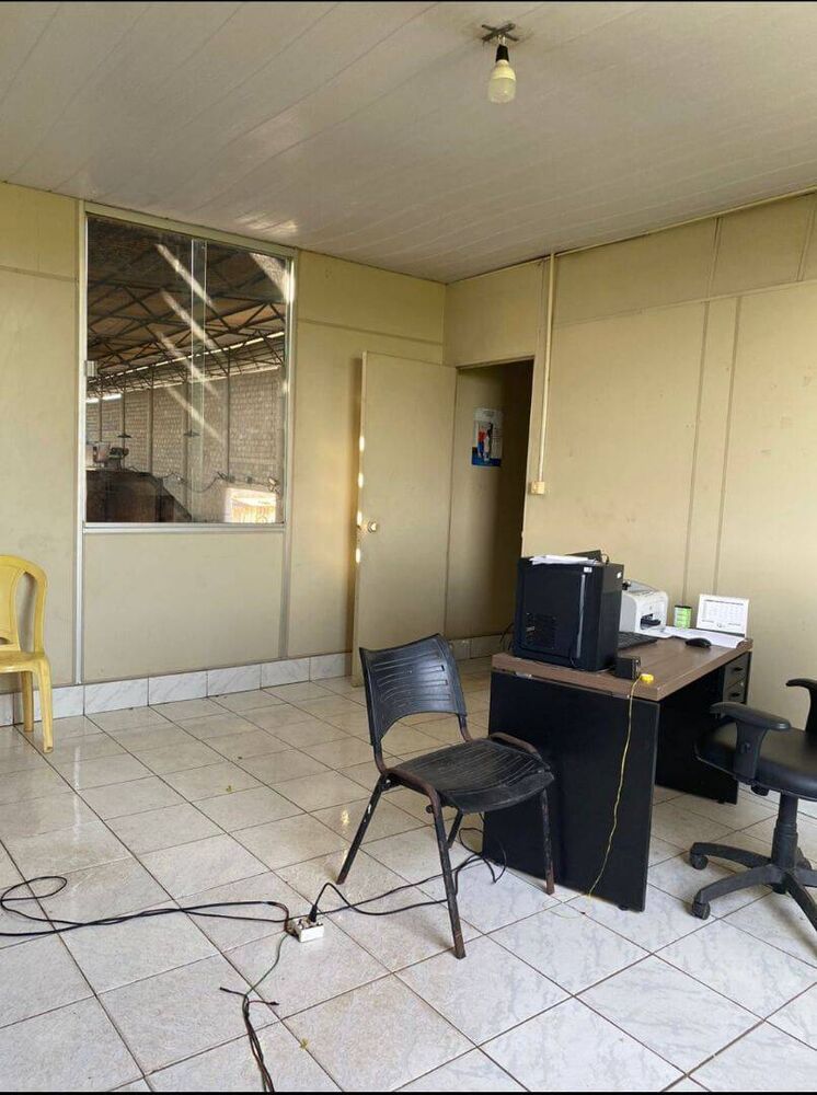 Sala-Conjunto, 1000 m² - Foto 3