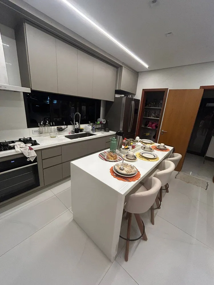 Casa, 4 quartos, 290 m² - Foto 8