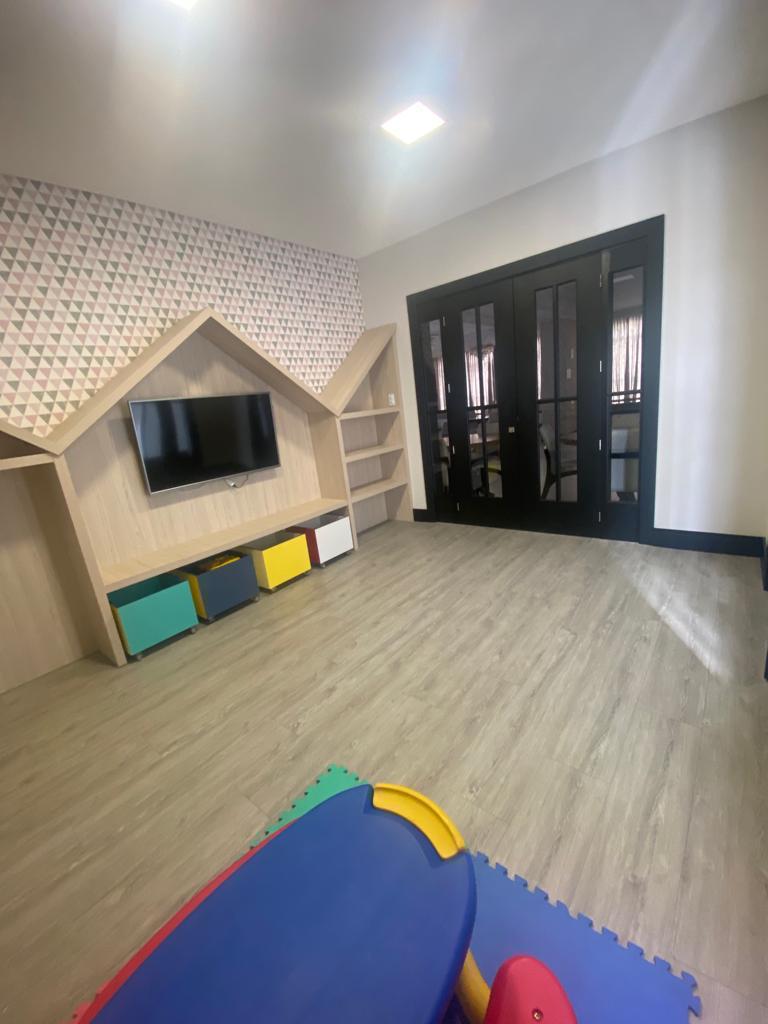 Apartamento à venda com 3 quartos, 142m² - Foto 5