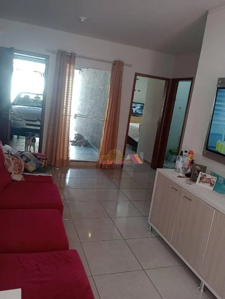 Casa, 3 quartos, 70 m² - Foto 2