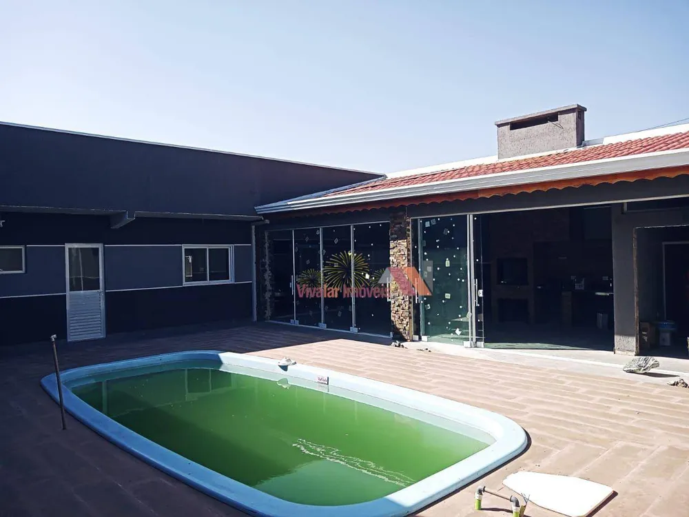 Casa, 3 quartos, 225 m² - Foto 1