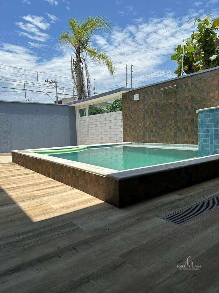 Casa à venda com 3 quartos, 134m² - Foto 2
