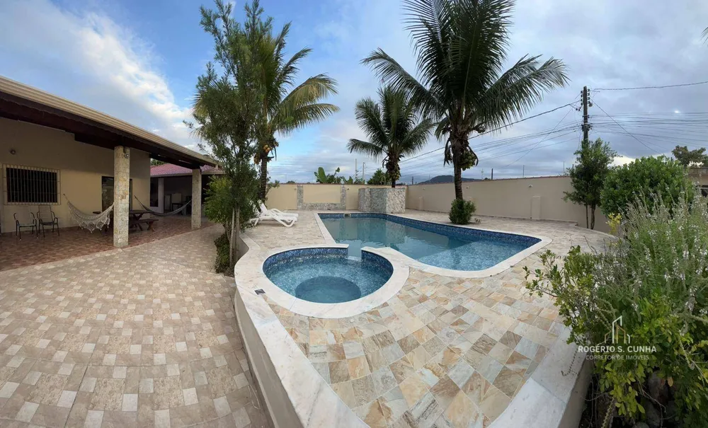 Casa, 5 quartos, 200 m² - Foto 1