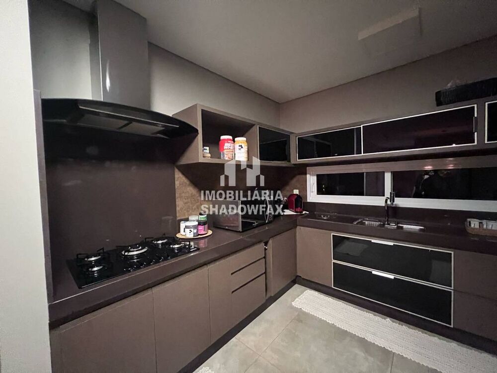 Casa, 3 quartos, 280 m² - Foto 1