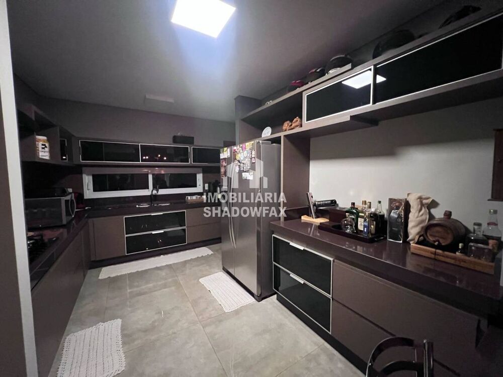 Casa, 3 quartos, 280 m² - Foto 2