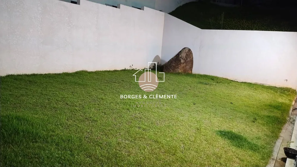 Casa, 3 quartos, 256 m² - Foto 1