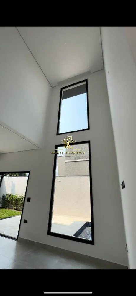 Casa, 3 quartos, 219 m² - Foto 2