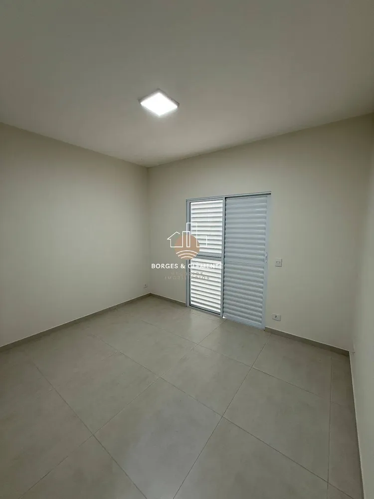 Casa, 3 quartos, 133 m² - Foto 2