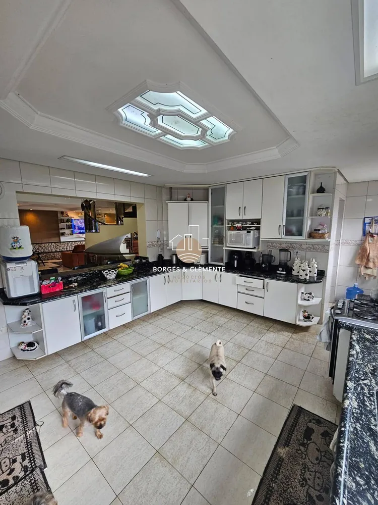 Casa, 4 quartos, 750 m² - Foto 2