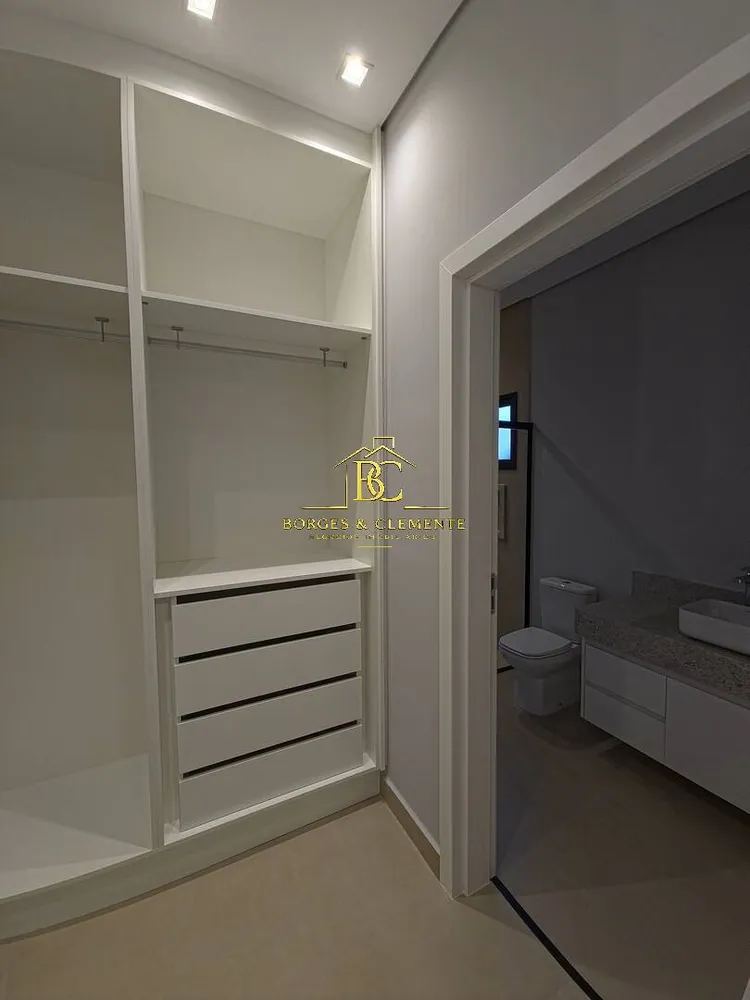 Casa, 3 quartos, 226 m² - Foto 2