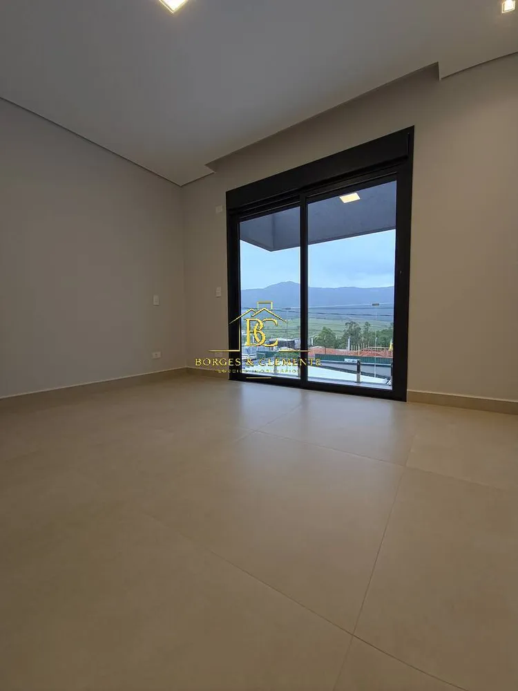 Casa, 3 quartos, 226 m² - Foto 5