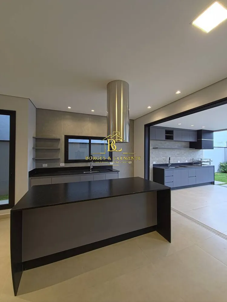Casa, 3 quartos, 226 m² - Foto 8