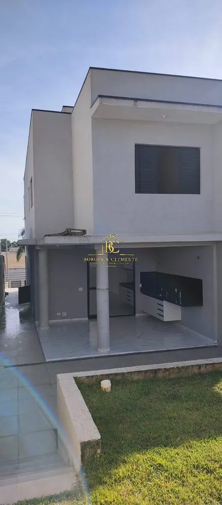Casa, 3 quartos, 128 m² - Foto 2