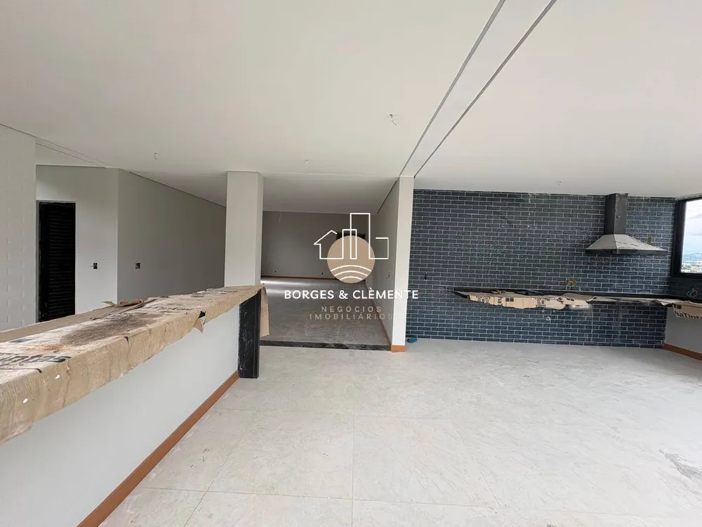 Casa, 3 quartos, 327 m² - Foto 2