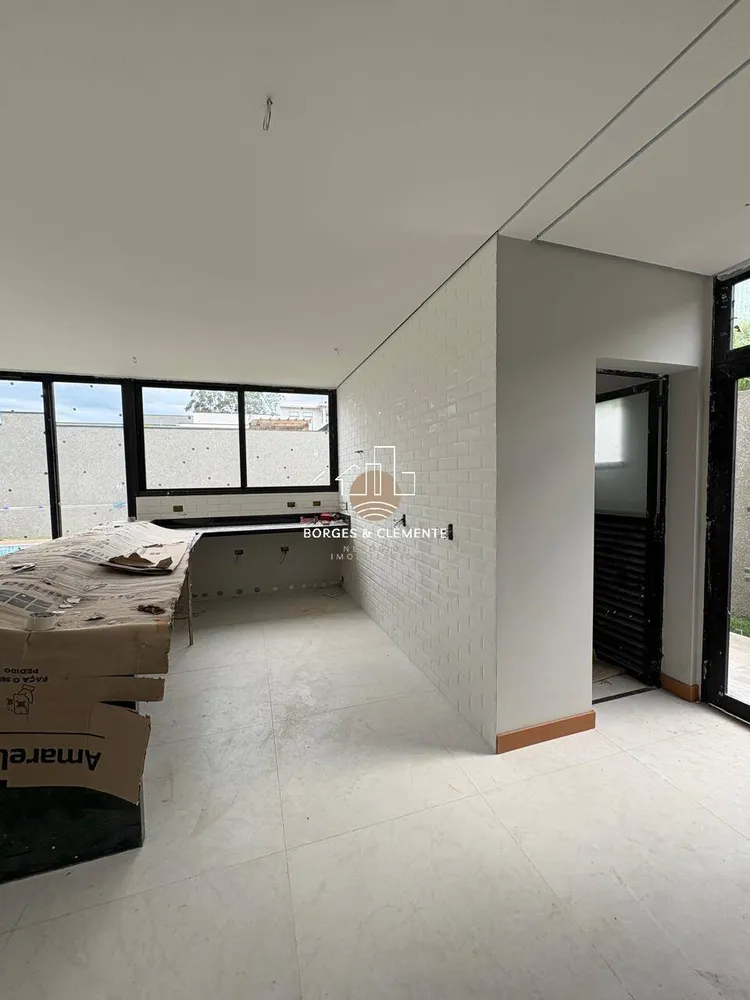 Casa, 3 quartos, 327 m² - Foto 3
