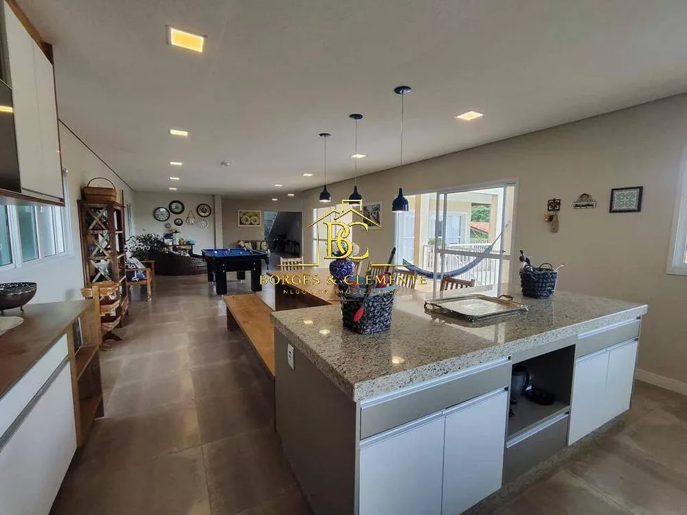 Casa, 6 quartos, 500 m² - Foto 1