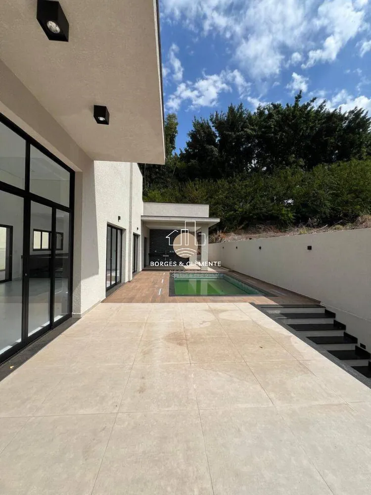 Casa, 3 quartos, 216 m² - Foto 2