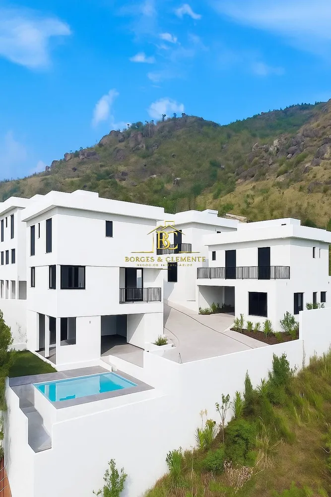 Casa, 5 quartos, 184 m² - Foto 1