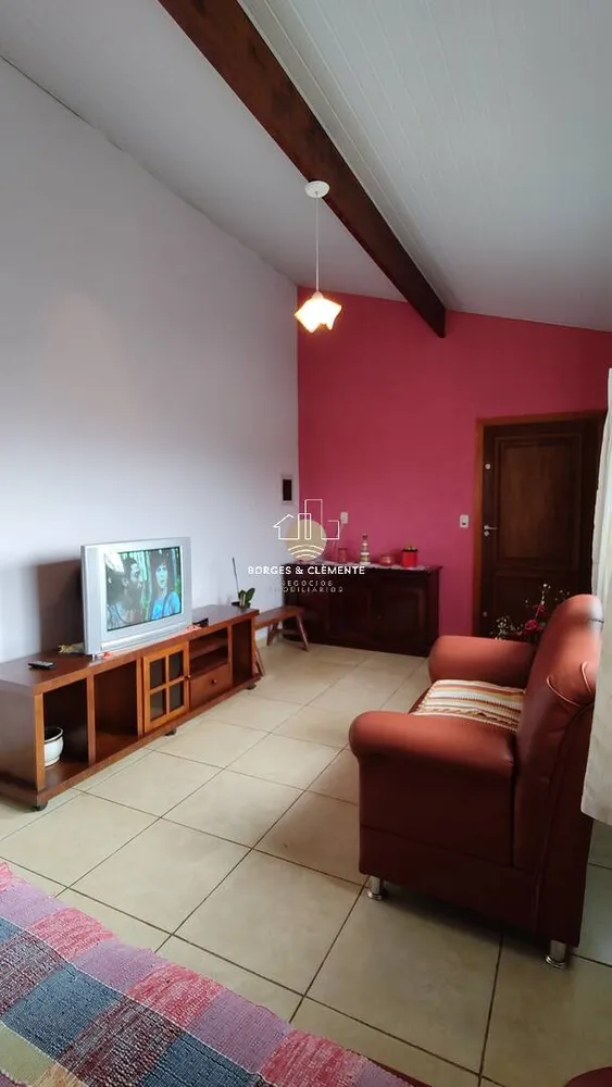 Casa, 3 quartos, 95 m² - Foto 2