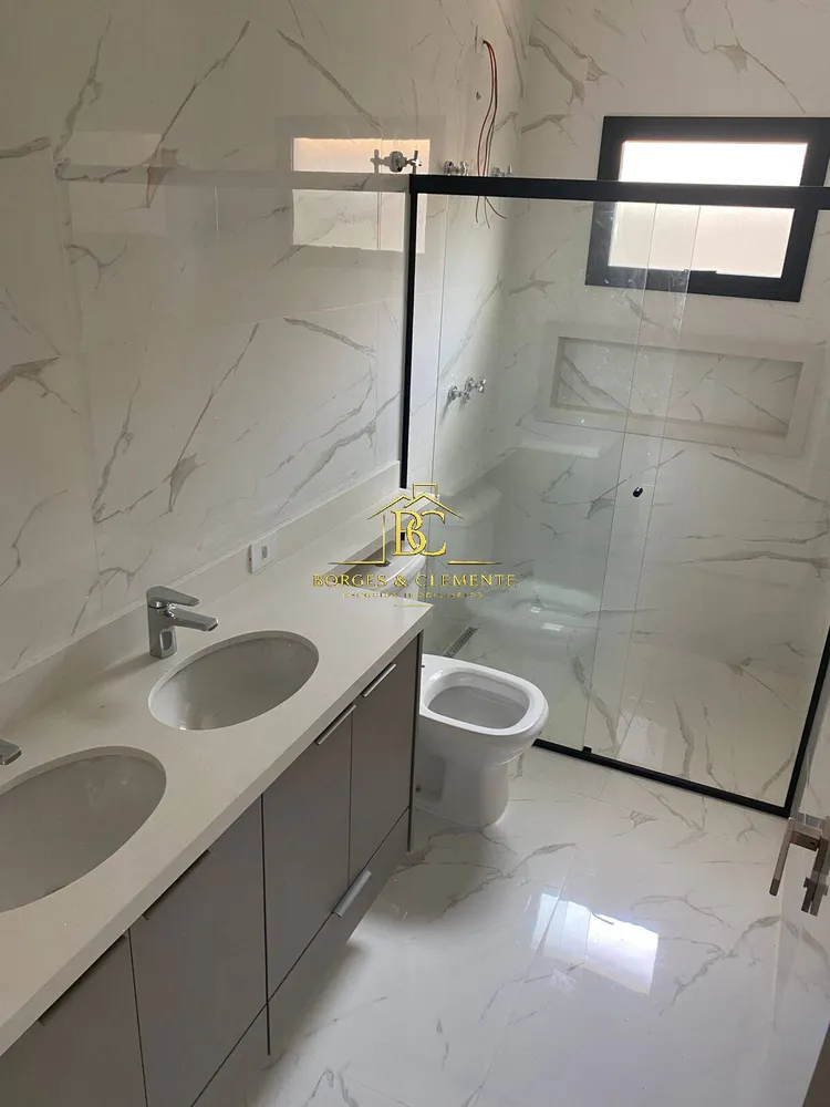 Casa, 4 quartos, 249 m² - Foto 2