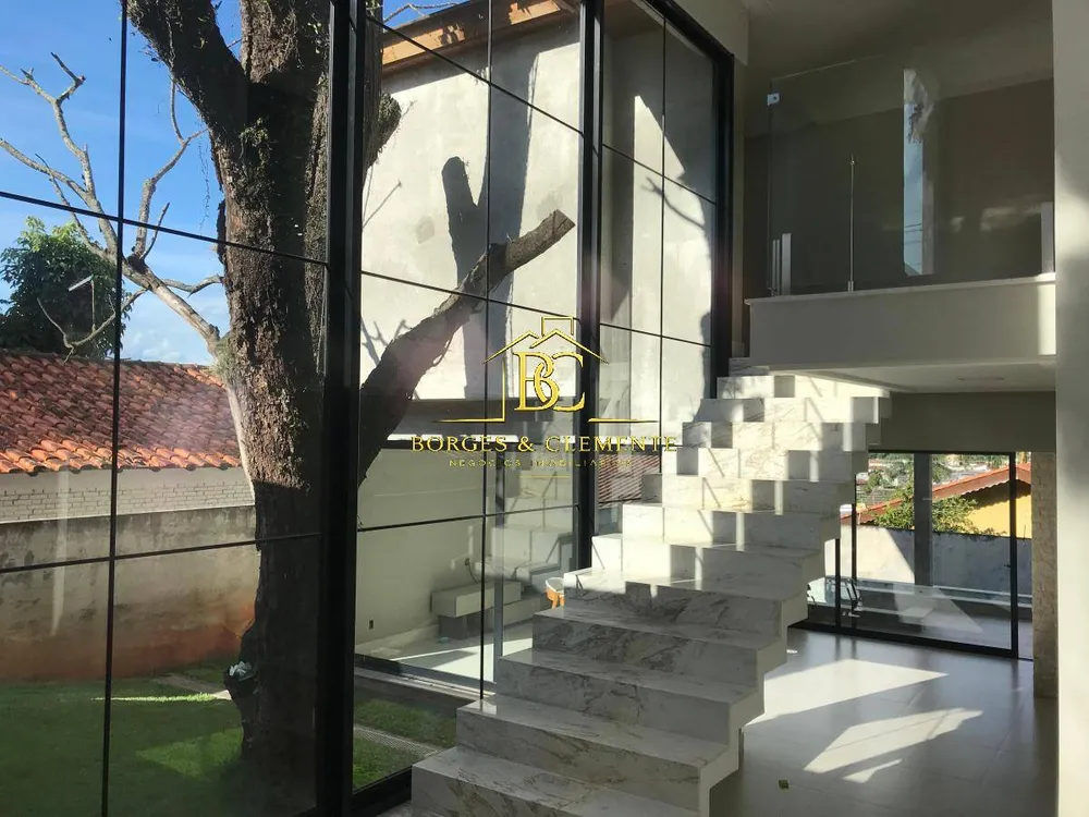 Casa, 3 quartos, 354 m² - Foto 1