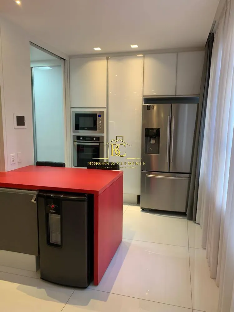 Apartamento, 3 quartos, 197 m² - Foto 2
