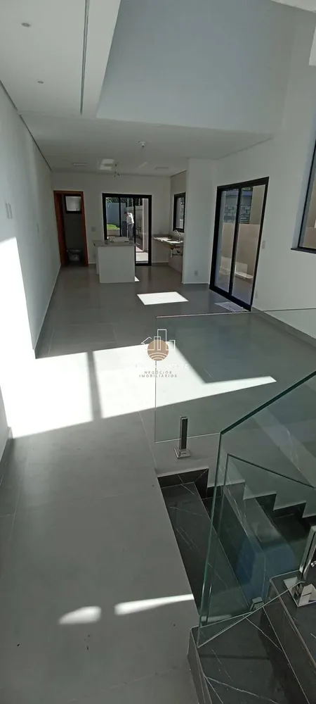 Casa, 3 quartos, 197 m² - Foto 2