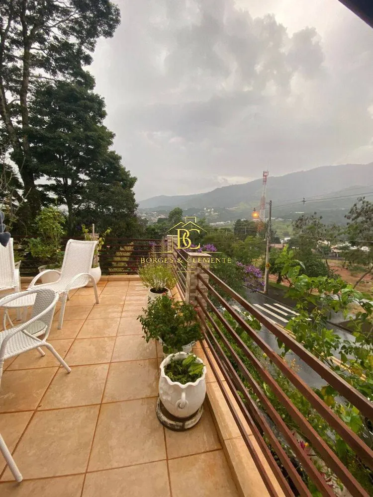 Casa, 4 quartos, 520 m² - Foto 1