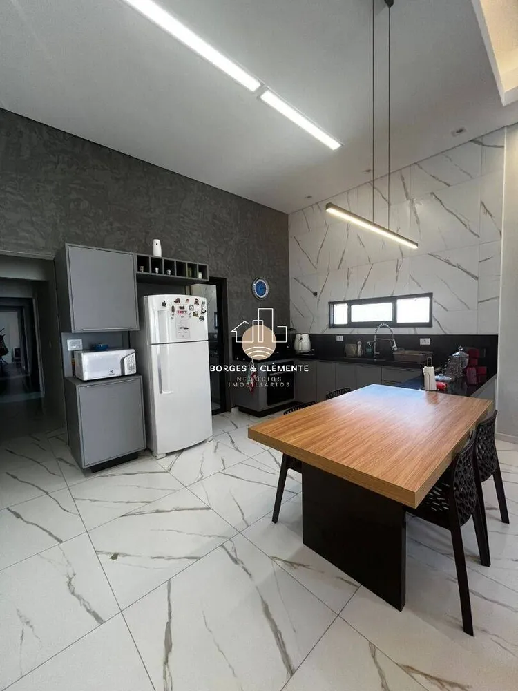 Casa, 3 quartos, 122 m² - Foto 2