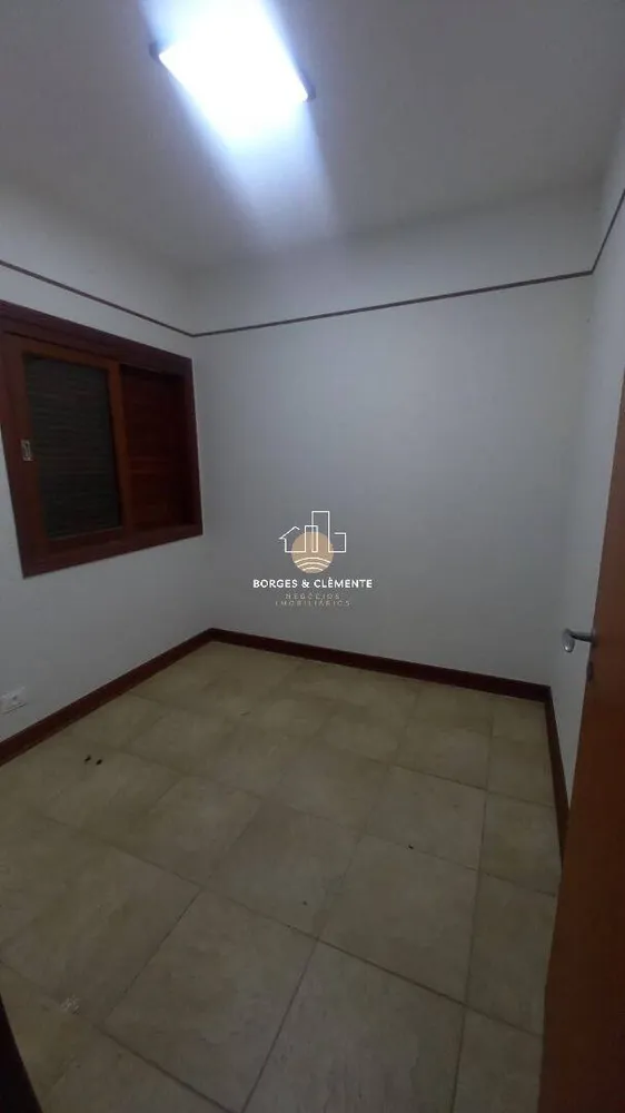 Casa, 3 quartos, 290 m² - Foto 4