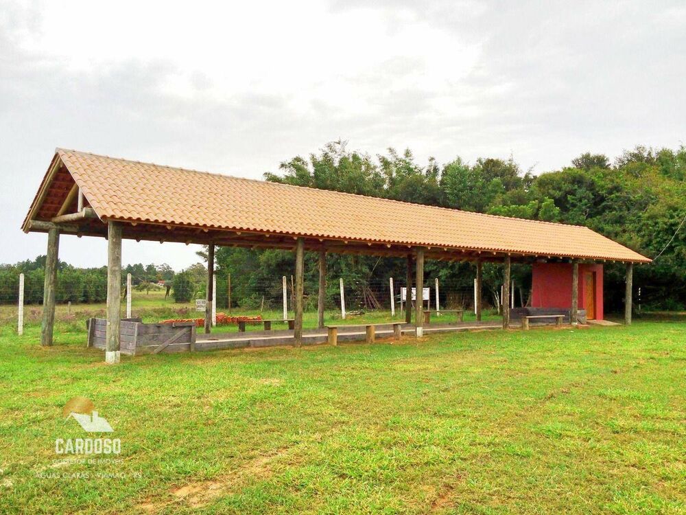 Sítio à venda com 3 quartos, 90m² - Foto 18