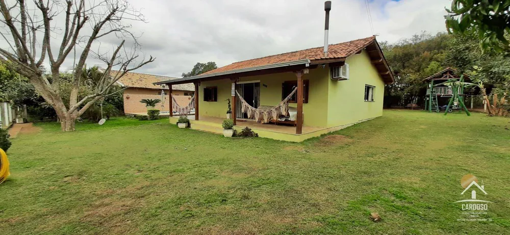 Sítio, 3 quartos, 1500 m² - Foto 1